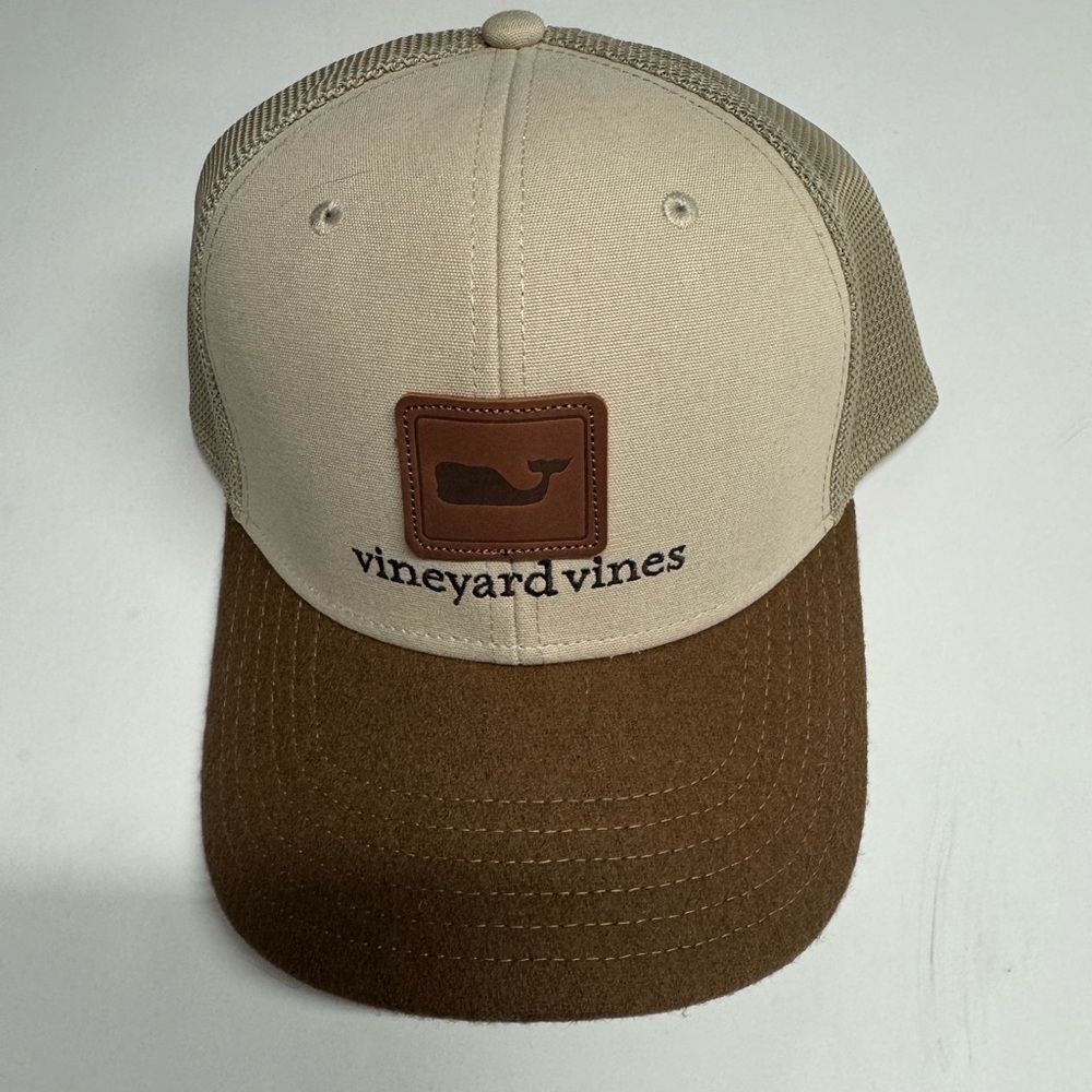 Vineyard Vines Tan and Brown Hat